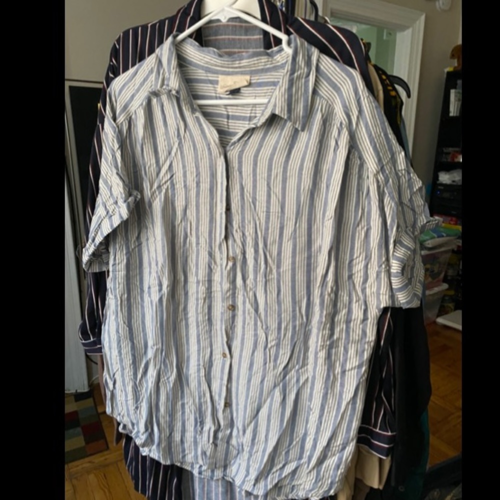 Universal Thread light blue and white stripe shirt sleeve button down
